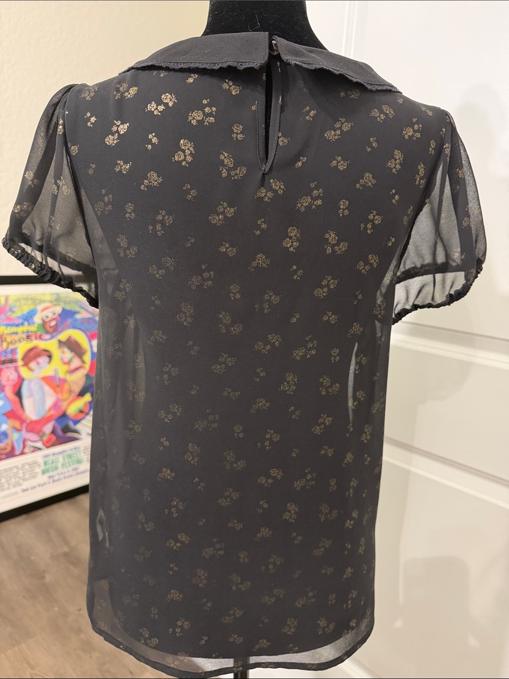 Vera Wang Black Sheer Blouse with Metallic Gold Floral Motif - Picture 3 of 4